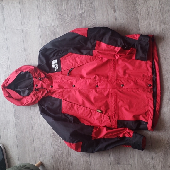 The North Face Other - The North Face Euro Mountain Light NWOT